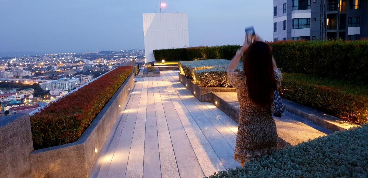 The Base Central Pattaya Quiet King-Bed With Infinity Pool & Free Netflix! Exteriör bild