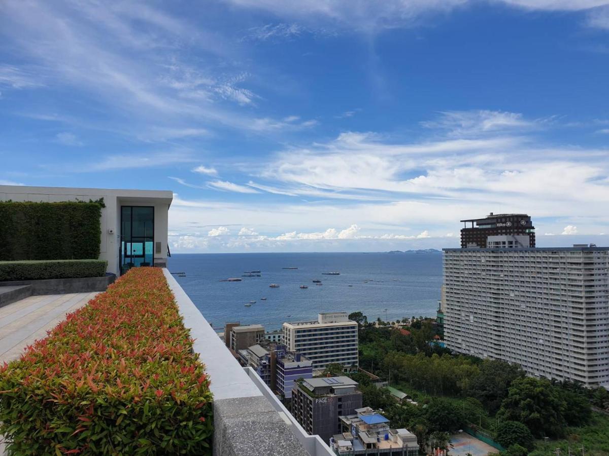 The Base Central Pattaya Quiet King-Bed With Infinity Pool & Free Netflix! Exteriör bild